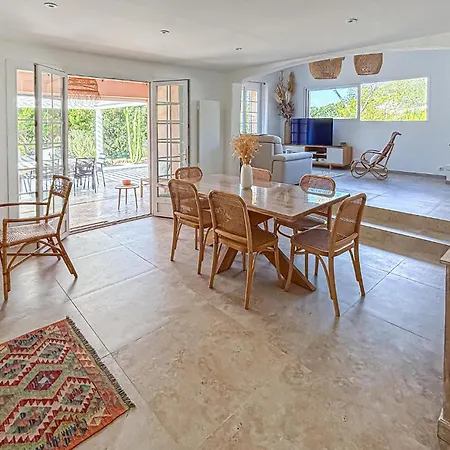 Casa vacanze Stunning In Saint-raphael